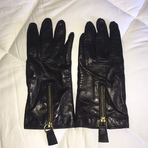 Black Leather gloves with zipper